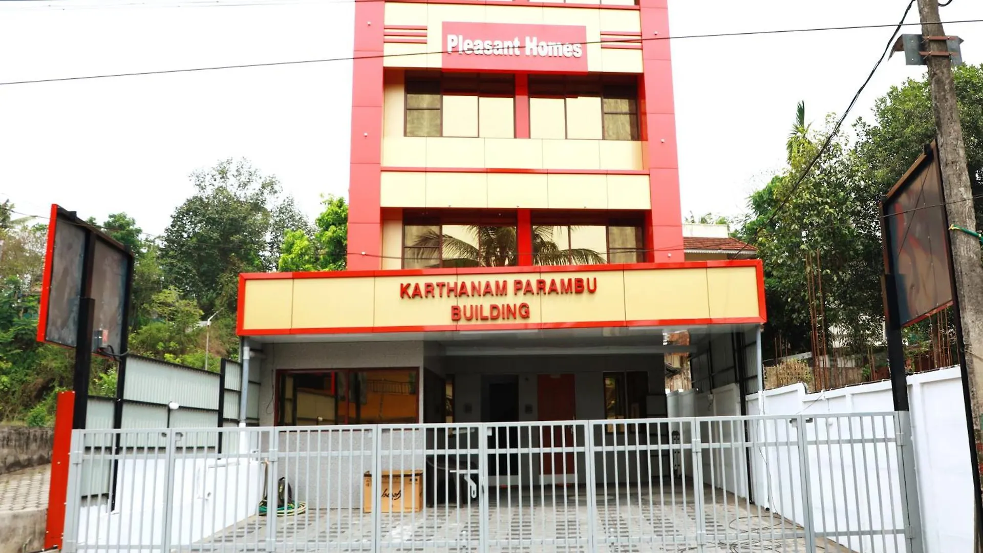 Hotel Pleasant Homes Kochi